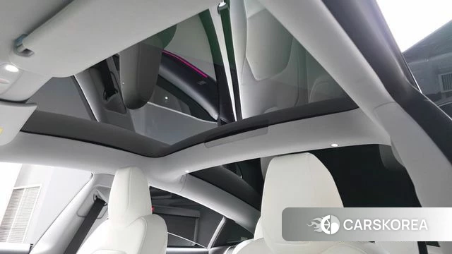 Tesla Model 3 2025 Белый из Кореи, фото 5