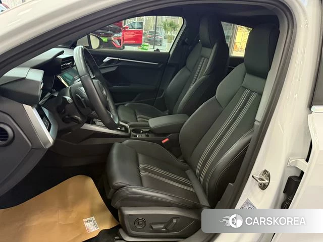 Audi A3 2023 Белый из Китая, фото 5