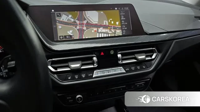 BMW 1 Series (F40) 2024 Черный из Кореи, фото 5