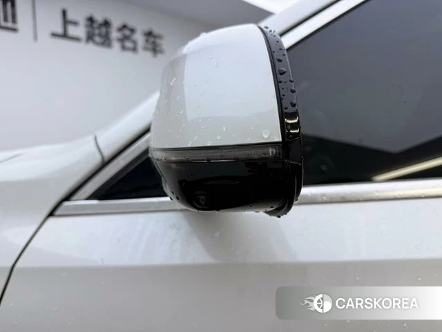 BMW X6 2024 Белый из Китая, фото 5