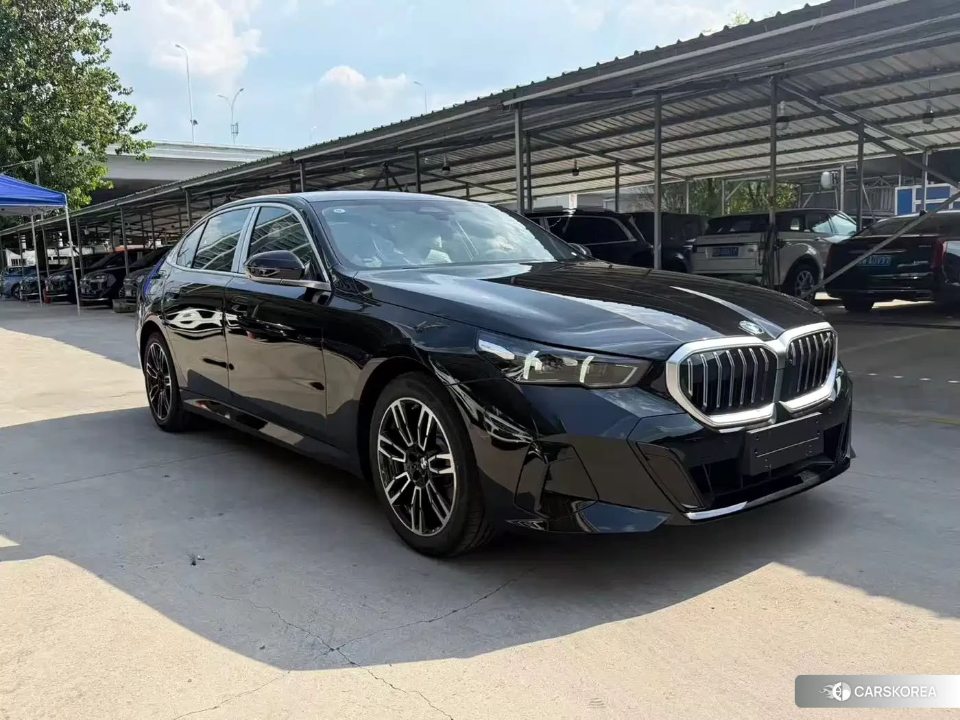 BMW 5 series 2026 Черный из Китая, фото 5