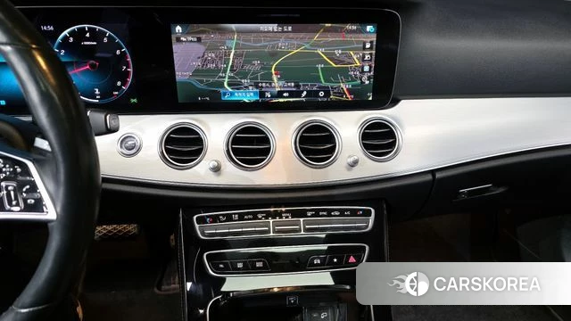 Mercedes-Benz E-Class W213 2021 Белый из Кореи, фото 5