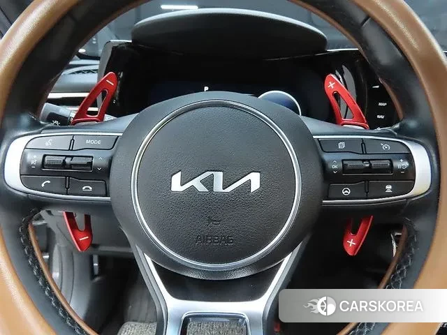 Kia K5 3rd generation 2023 Серый из Кореи, фото 5