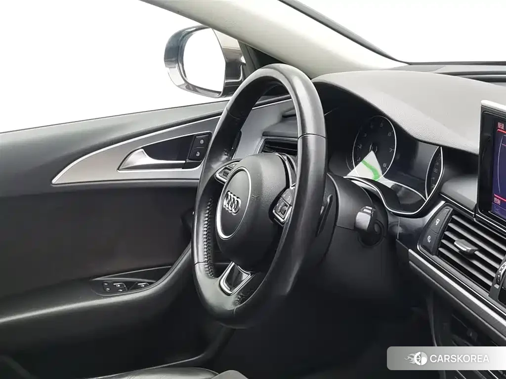 Audi A6 2019 Champagne/brown из Китая, фото 6