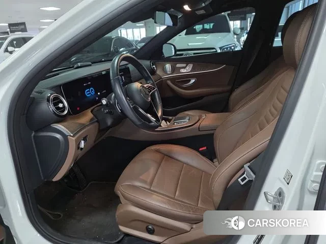 Mercedes-Benz E-Class W213 2021 Белый из Кореи, фото 5