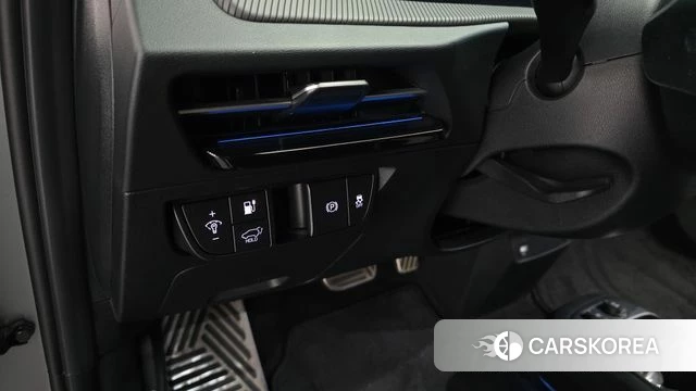 Kia EV6 2022 Серебристо-серый из Кореи, фото 5
