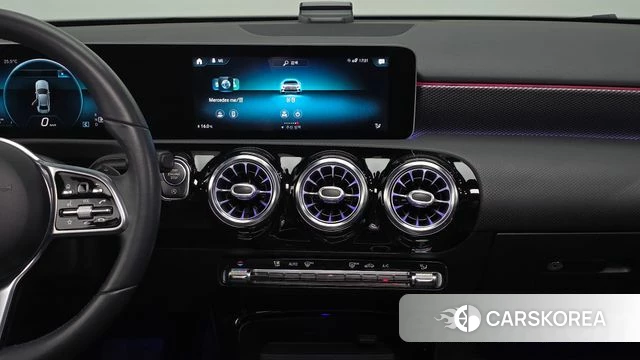 Mercedes-Benz A-Class W177 2020 Белый из Кореи, фото 5