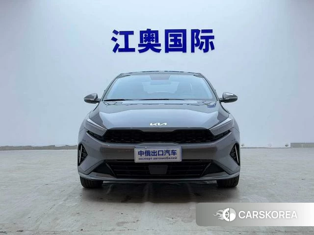 Kia K3 2023 Темно-серый из Китая, фото 5