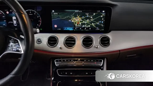 Mercedes-Benz E-Class W213 2021 Белый из Кореи, фото 5