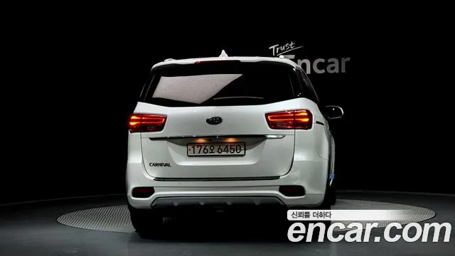 Kia The New Carnival 2019 Белый из Кореи, фото 5