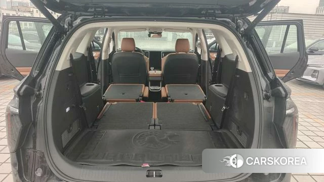 Red flag HS7 PHEV 2025 Черный из Китая, фото 5