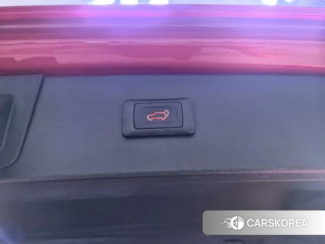 Audi Q2L 2022 Красный из Китая, фото 5