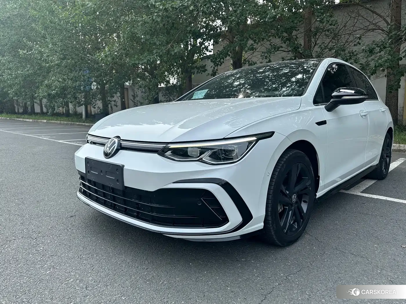Volkswagen Golf 2023 Белый из Китая, фото 5