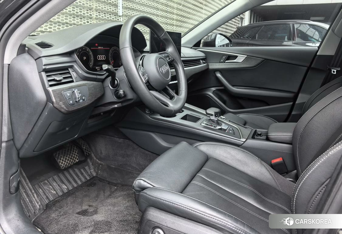 Audi A4L 2020 Темно-серый из Китая, фото 5