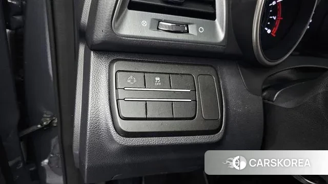 Ssangyong Tivoli Armor 2018 Серый из Кореи, фото 5