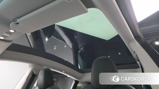 Tesla Model Y 2023 Белый из Кореи, фото 5