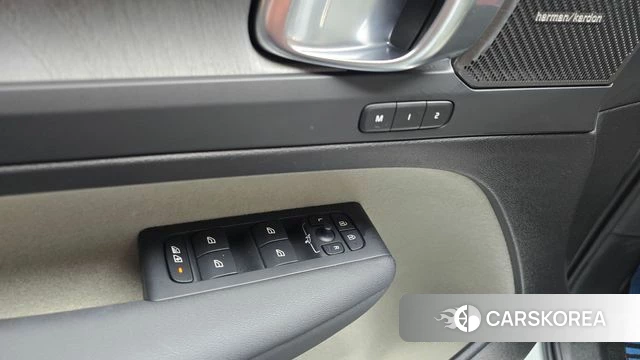 Volvo XC40 2024 Белый из Кореи, фото 5