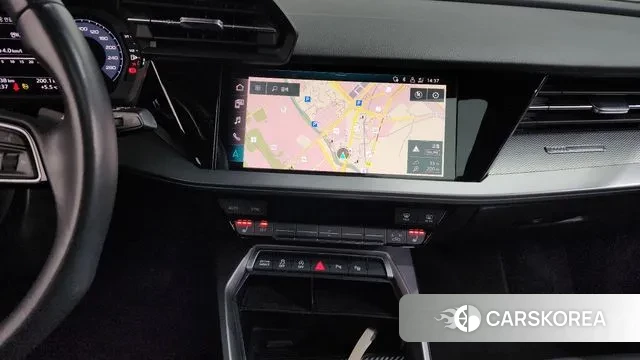 Audi A3 (8Y) 2023 Белый из Кореи, фото 5