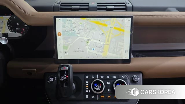 Land Rover Defender (L663) 2025 Черный из Кореи, фото 5