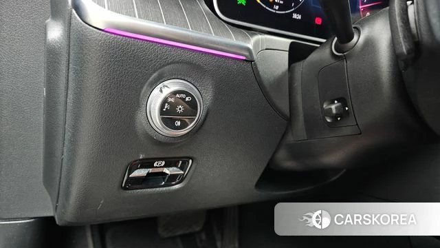 Mercedes-Benz C-Class W206 2025 Черный из Кореи, фото 5