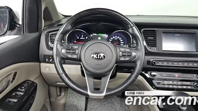 Kia The New Carnival 2019 Белый из Кореи, фото 5