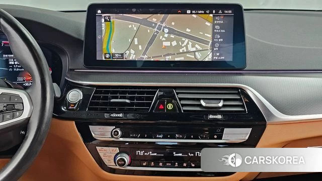 BMW 5 Series (G30) 2021 Черный из Кореи, фото 5