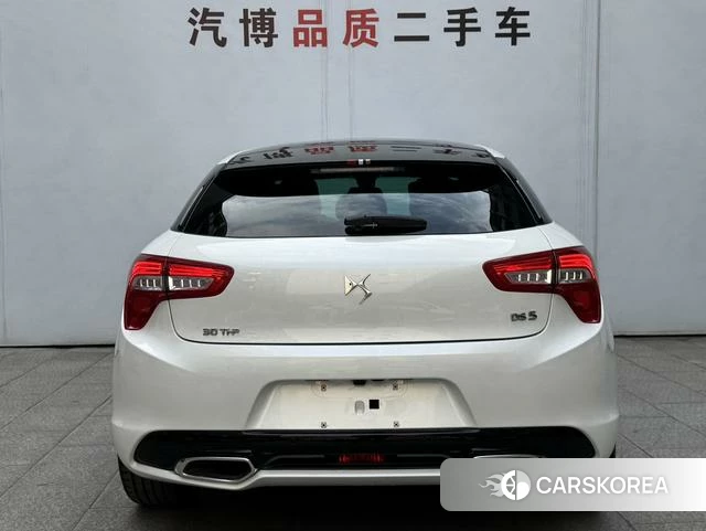 DS 5 2018 Белый из Китая, фото 5