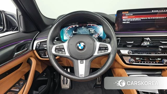 BMW 5 Series (G30) 2023 Черный из Кореи, фото 5