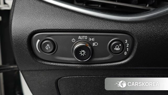 Chevrolet (GM Daewoo) The New Malibu 2019 Белый из Кореи, фото 5