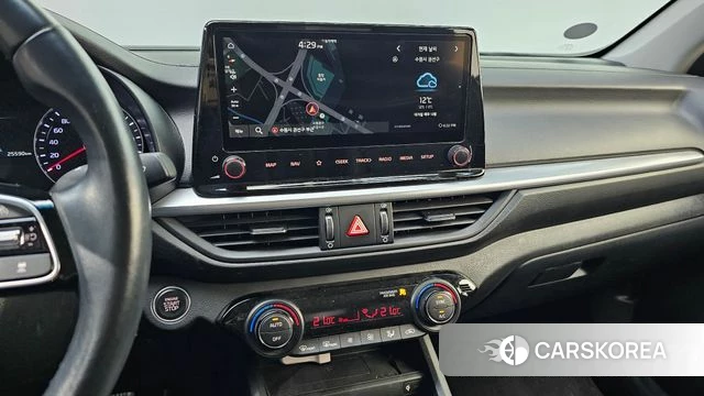 Kia The New K3 2nd generation 2021 Белый из Кореи, фото 5