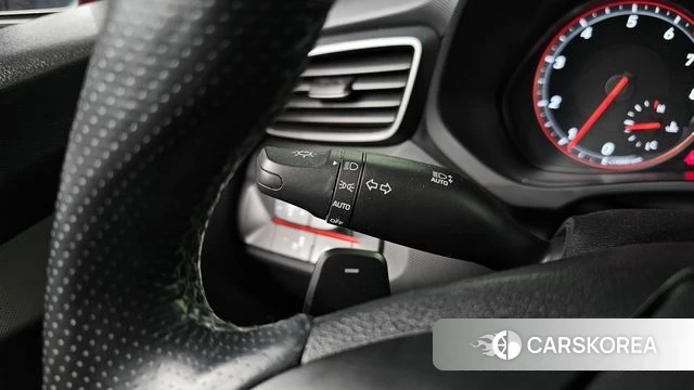 Hyundai Veloster (JS) 2018 Красный из Кореи, фото 5