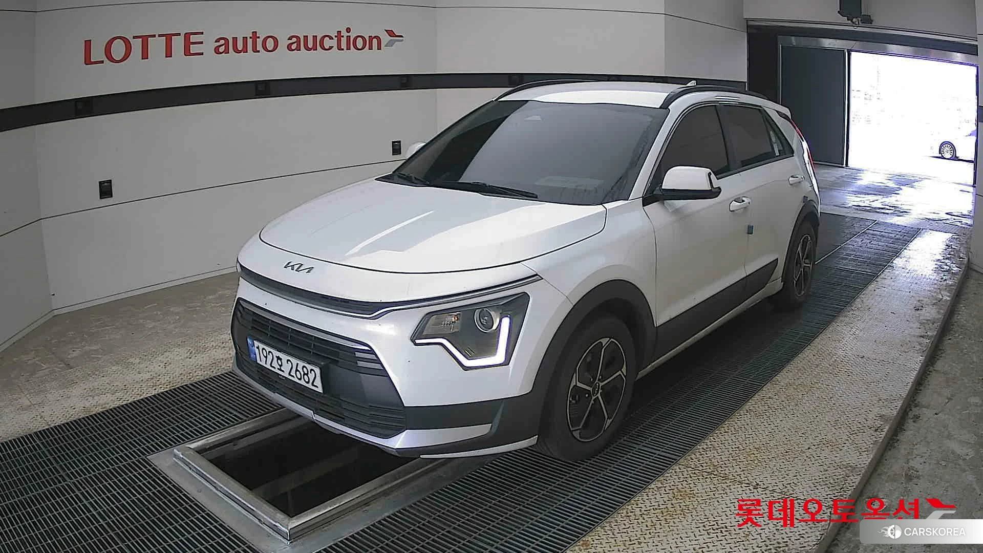 Kia Niro Hybrid 2022 Snow White Pearl (optional) из Кореи, фото 5