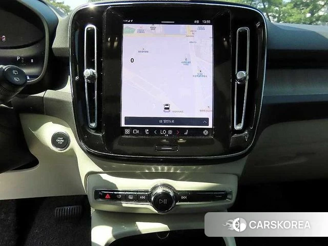 Volvo XC40 2022 Белый из Кореи, фото 5