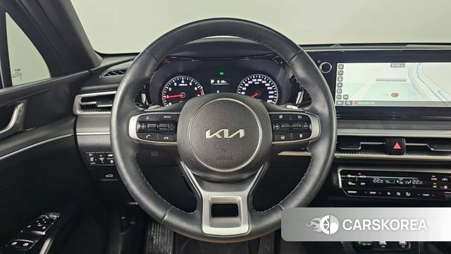 Kia K5 3rd generation 2023 Черный из Кореи, фото 5