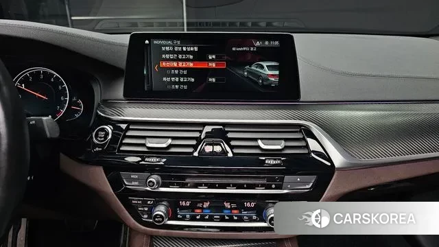 BMW 5 Series (G30) 2018 Черный из Кореи, фото 5