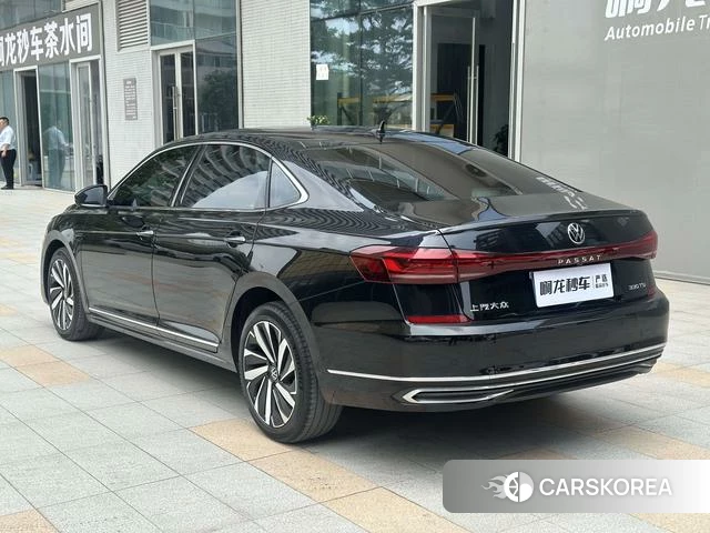 Volkswagen Passat 2022 Черный из Китая, фото 5