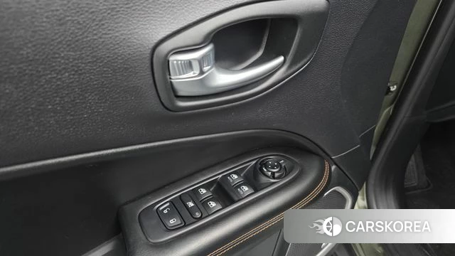 Jeep Compass 2nd Generation 2019 Светло-зеленый из Кореи, фото 5