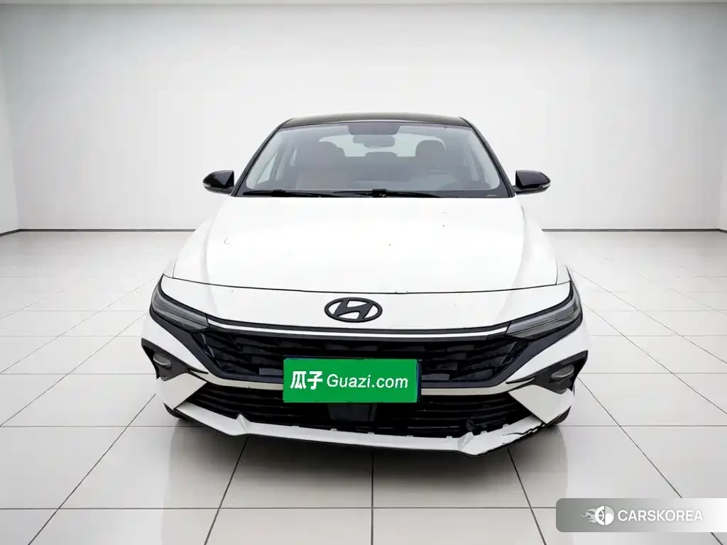 Hyundai Elantra 2024 Белый из Китая, фото 5
