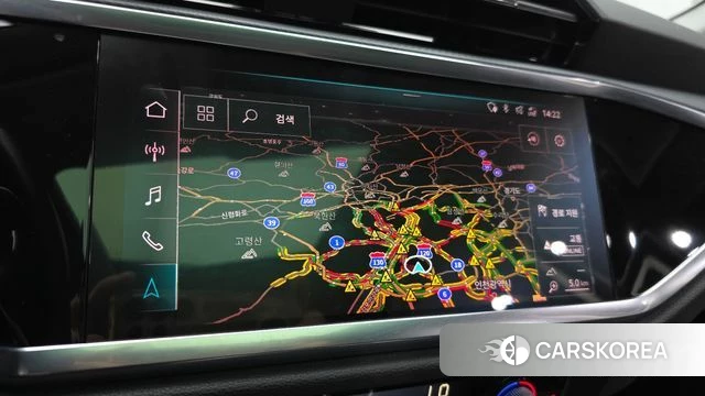 Audi Q3 (F3) 2020 Белый из Кореи, фото 5