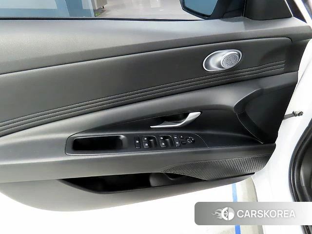 Hyundai Avante Hybrid (CN7) 2021 Белый из Кореи, фото 5