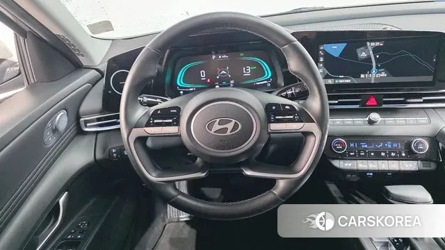 Hyundai The New Avante Hybrid (CN7) 2023 Серебристо-серый из Кореи, фото 5