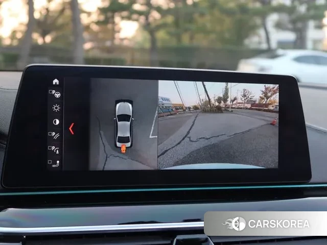 BMW 5 Series (G30) 2018 Белый из Кореи, фото 5