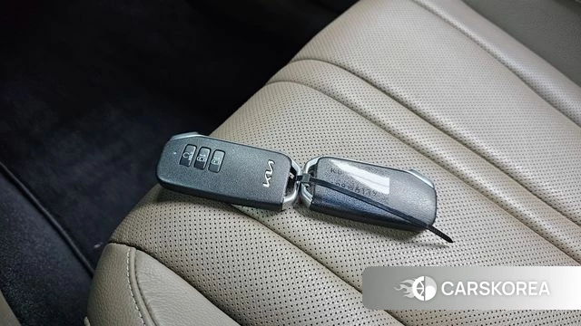 Kia K8 Hybrid 2023 Черный из Кореи, фото 5