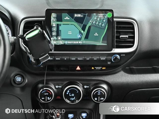 Hyundai Venue 2019 Белый из Кореи, фото 5
