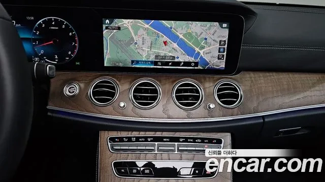 Mercedes-Benz E-Class W213 2021 Белый из Кореи, фото 5