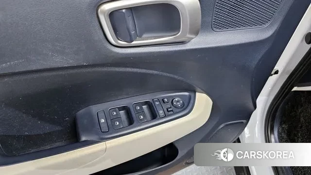 Hyundai Venue 2021 Белый из Кореи, фото 5