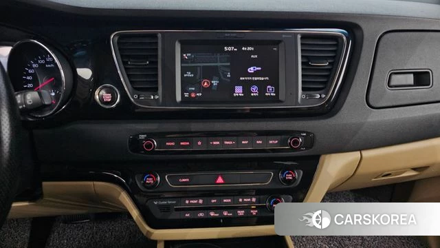 Kia The New Carnival 2018 Черный из Кореи, фото 5