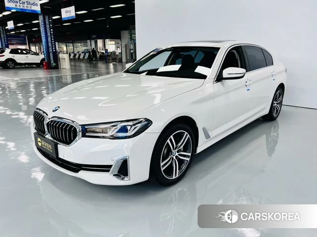 BMW 5 series 2022 Белый из Китая, фото 5