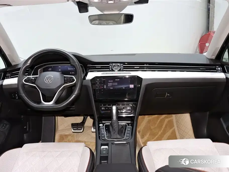 Volkswagen Magotan 2024 Черный из Китая, фото 5