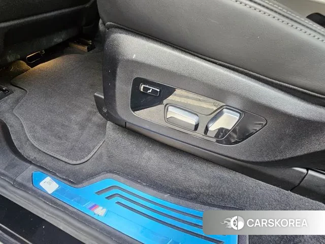 BMW X7 (G07) 2023 Черный из Кореи, фото 5